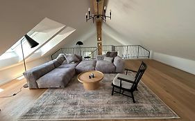 Forest Retreat- Serene 160M2 With Forest Views
